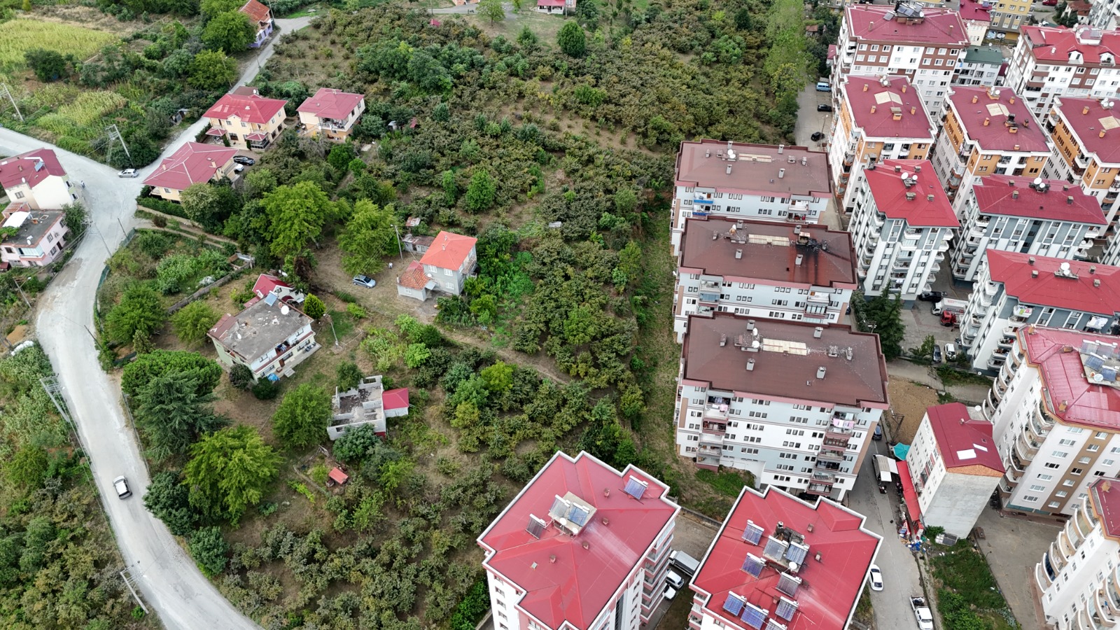 MABEL GAYRİMENKUL/ BEŞİKDÜZÜ/ FATİH MAH 214 m2 SATILIK ARSA